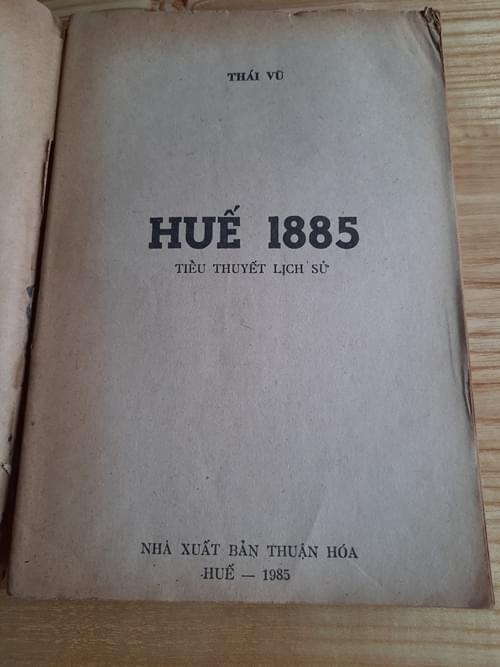 Tiểu thuyết lịch sử  - Huế 1885 2