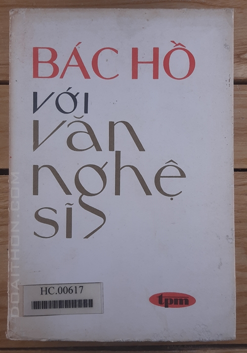 Bác Hồ với văn nghệ sĩ 1