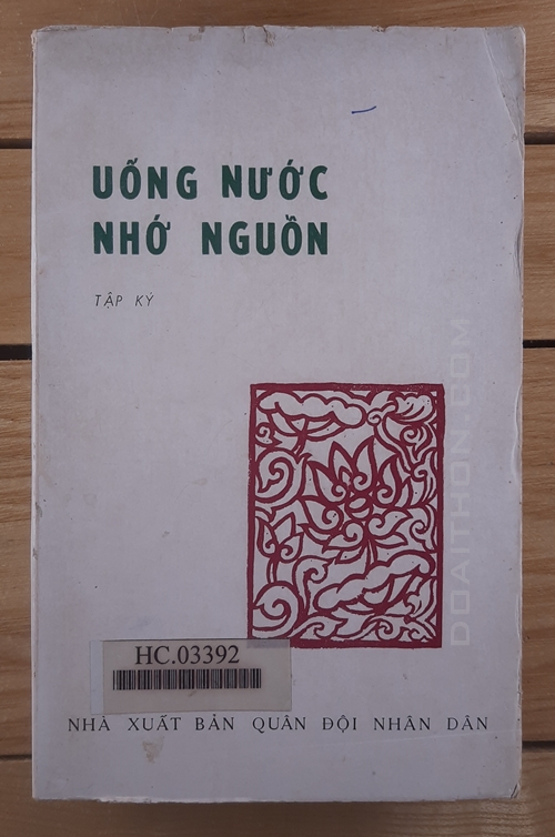 Đầu nguồn - Hồi ký về Bác Hồ 1