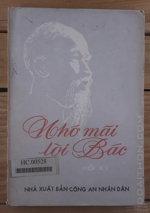 Nhớ mãi lời Bác, cảnh vệ bảo vệ bác 1