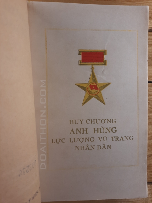 Anh hùng lực lượng vũ tranh nhân dân - 3