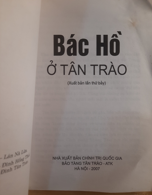 Bác Hồ ở tân trào 2