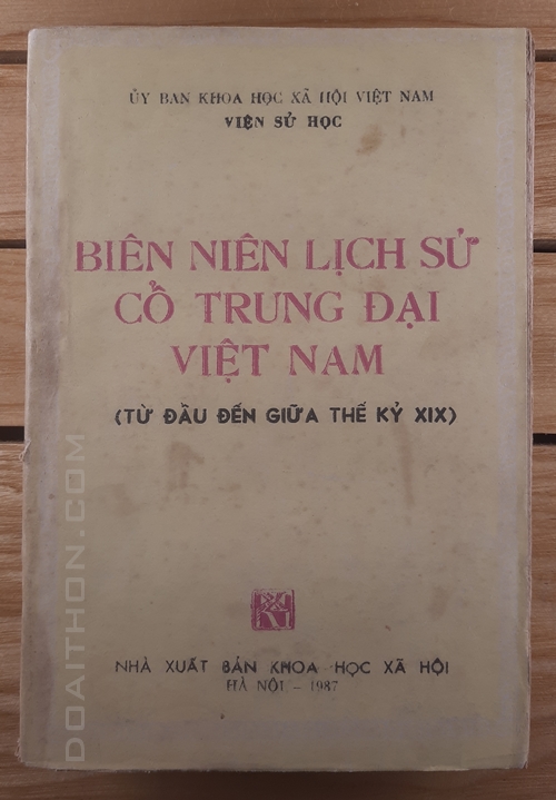 Biên niên lịch sử cổ trung đại Việt Nam 1